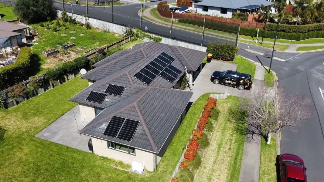 How to convert an on-grid solar system to a hybrid system?