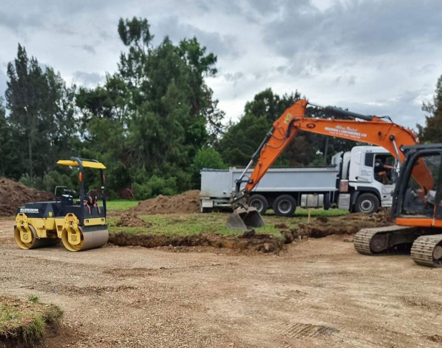 Civil Drainage / Earthworks - Digger, Truck and Compactor 