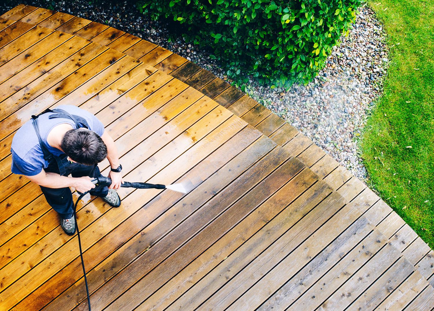 Home staging services - deck water blasting
