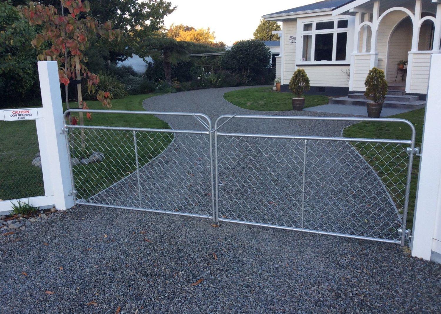 Residential gates made to measure