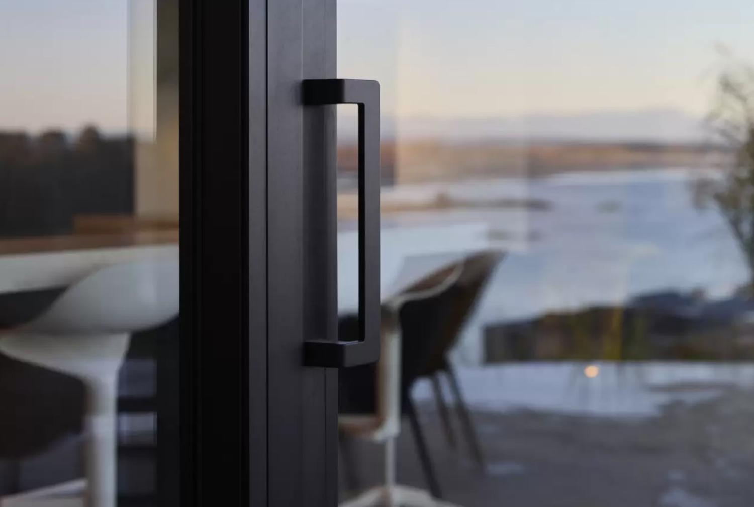 Aluminium door hardware