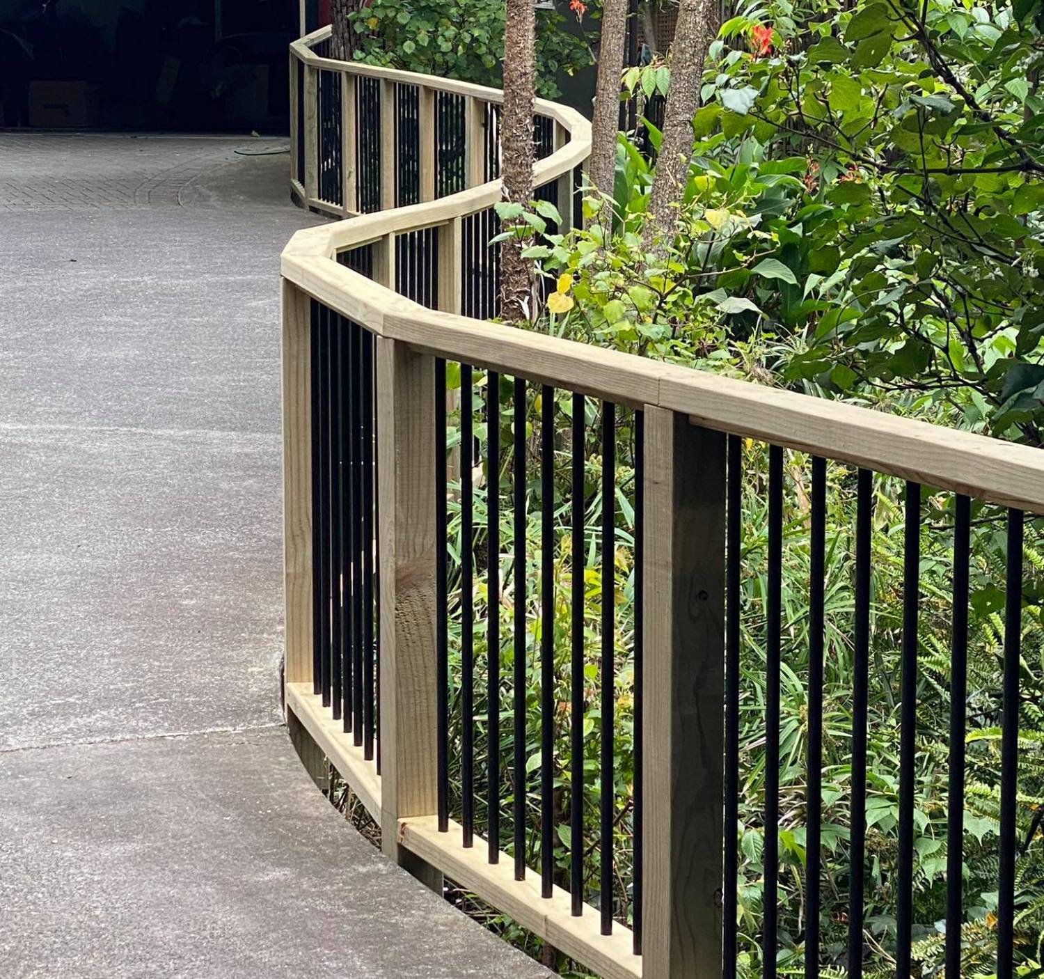 Fence Builder East Auckland | Timber fence installation