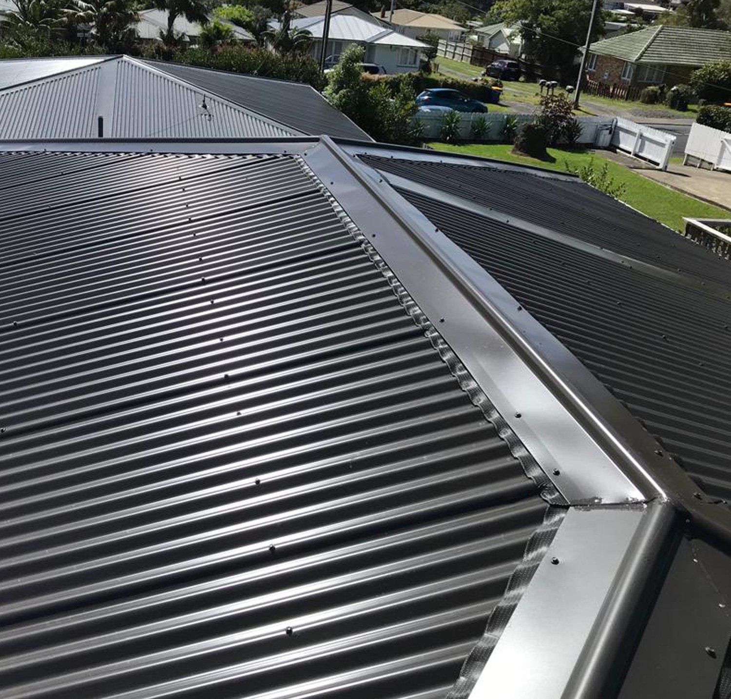 roof replacement company west auckland
