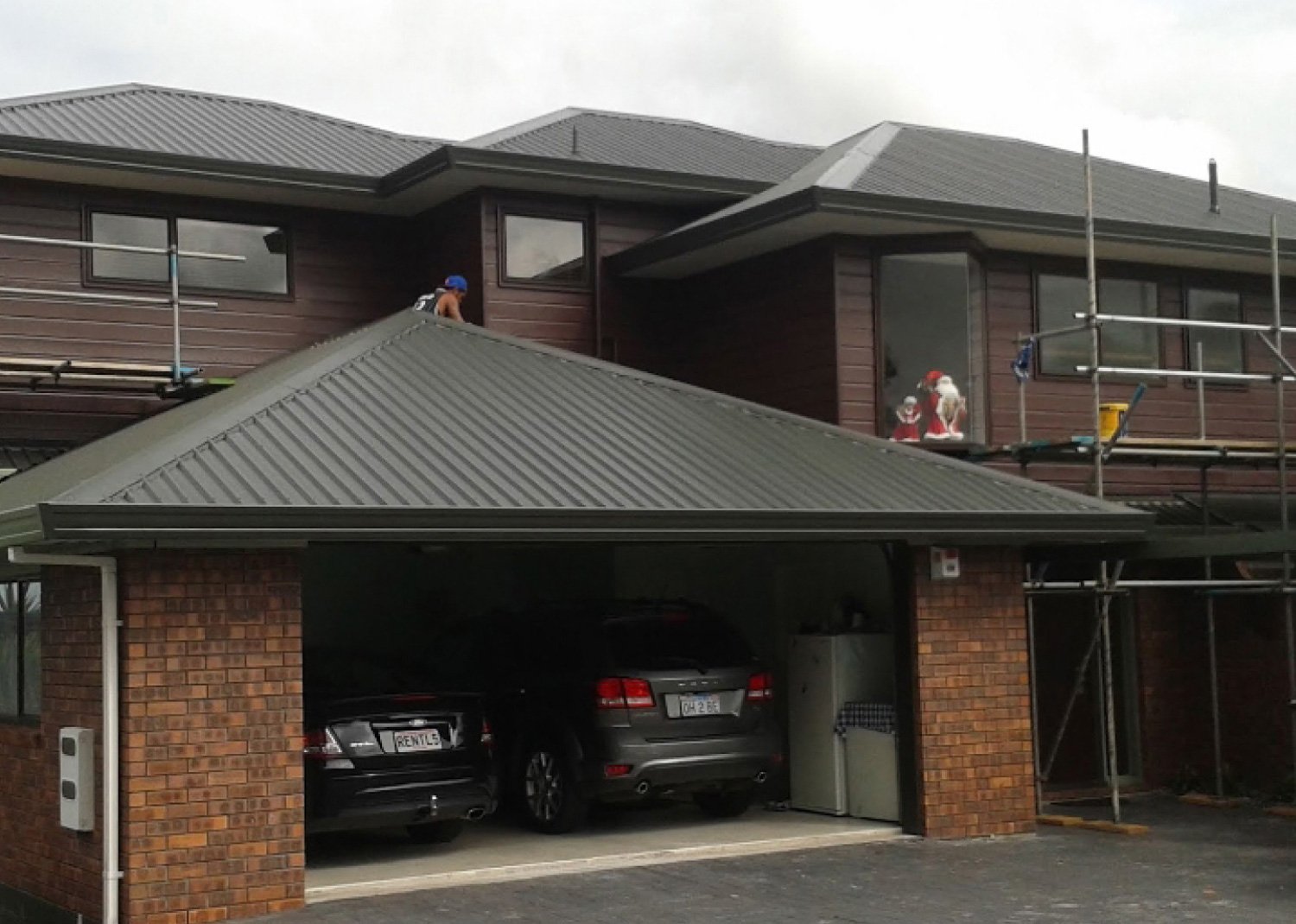 Revitalise Roofing Ltd roof maintenance page link