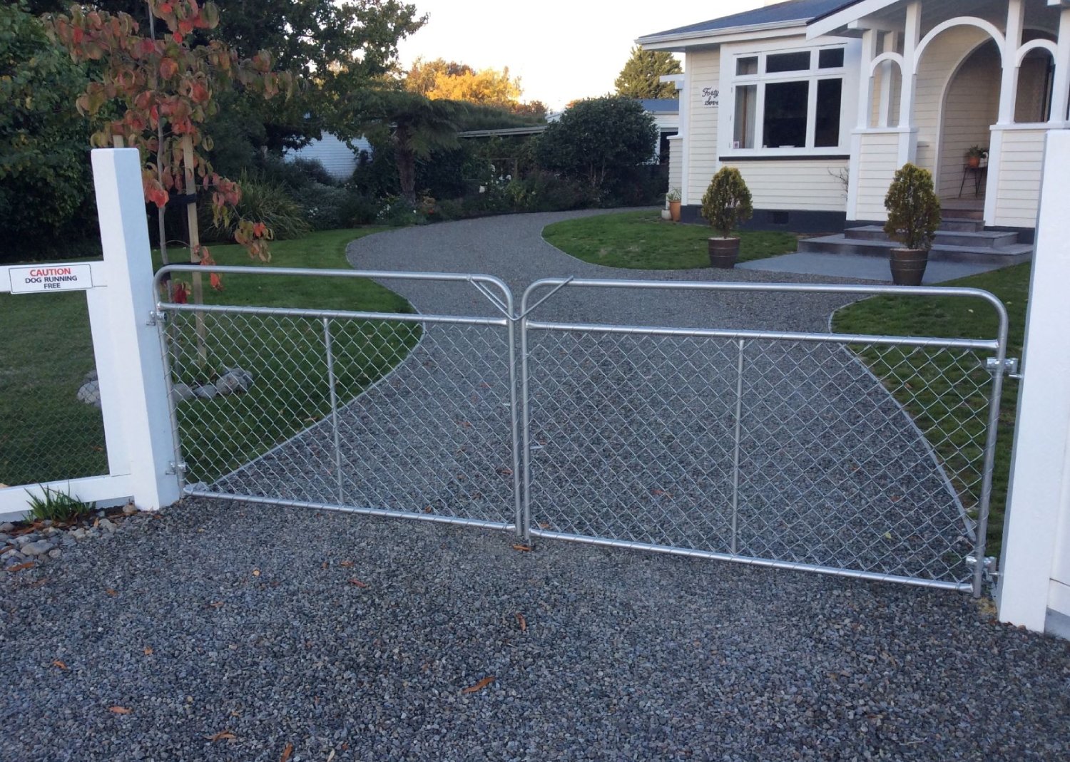 Residential gates made to measure