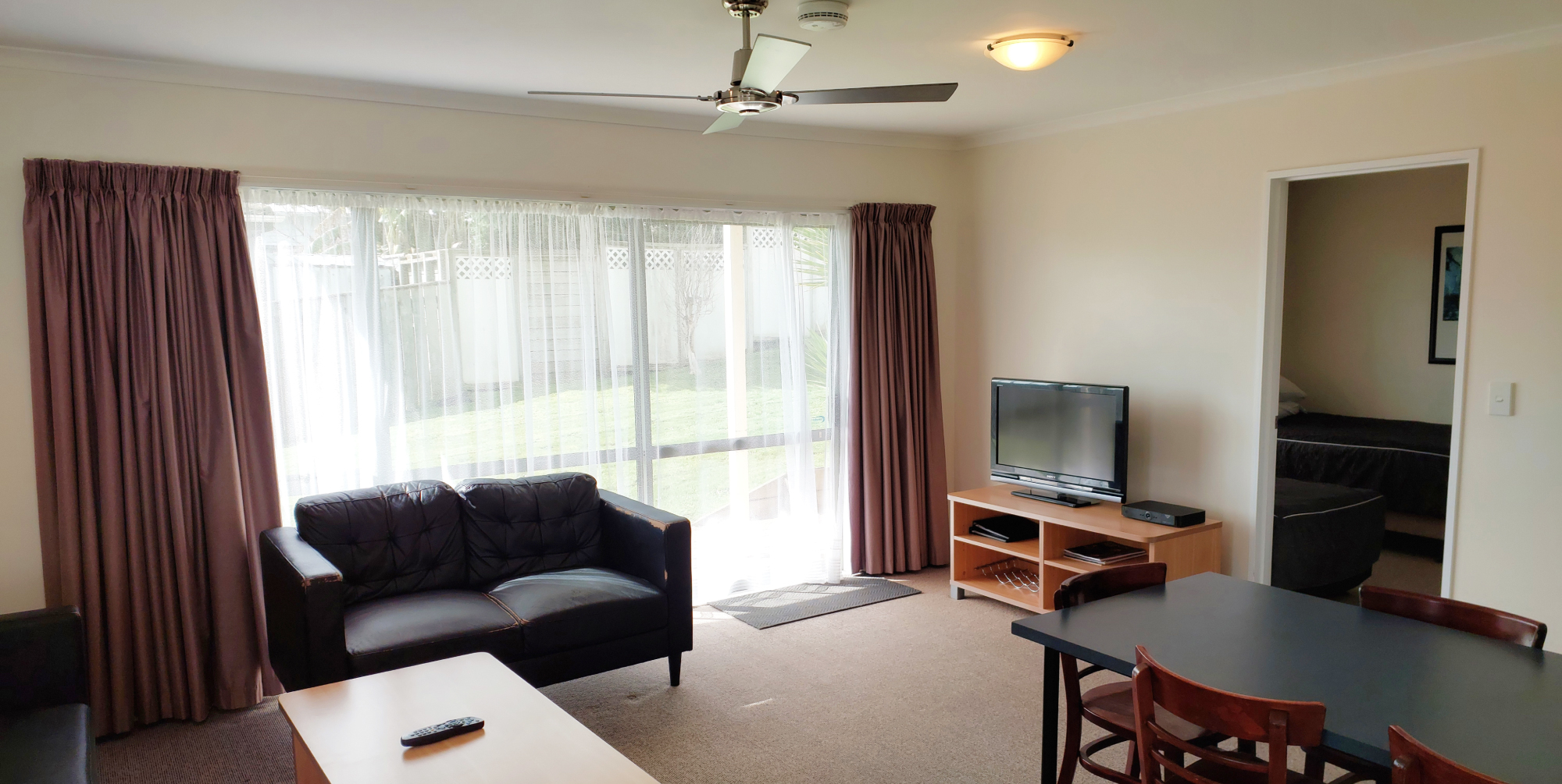 Elliotts motor lodge hp image