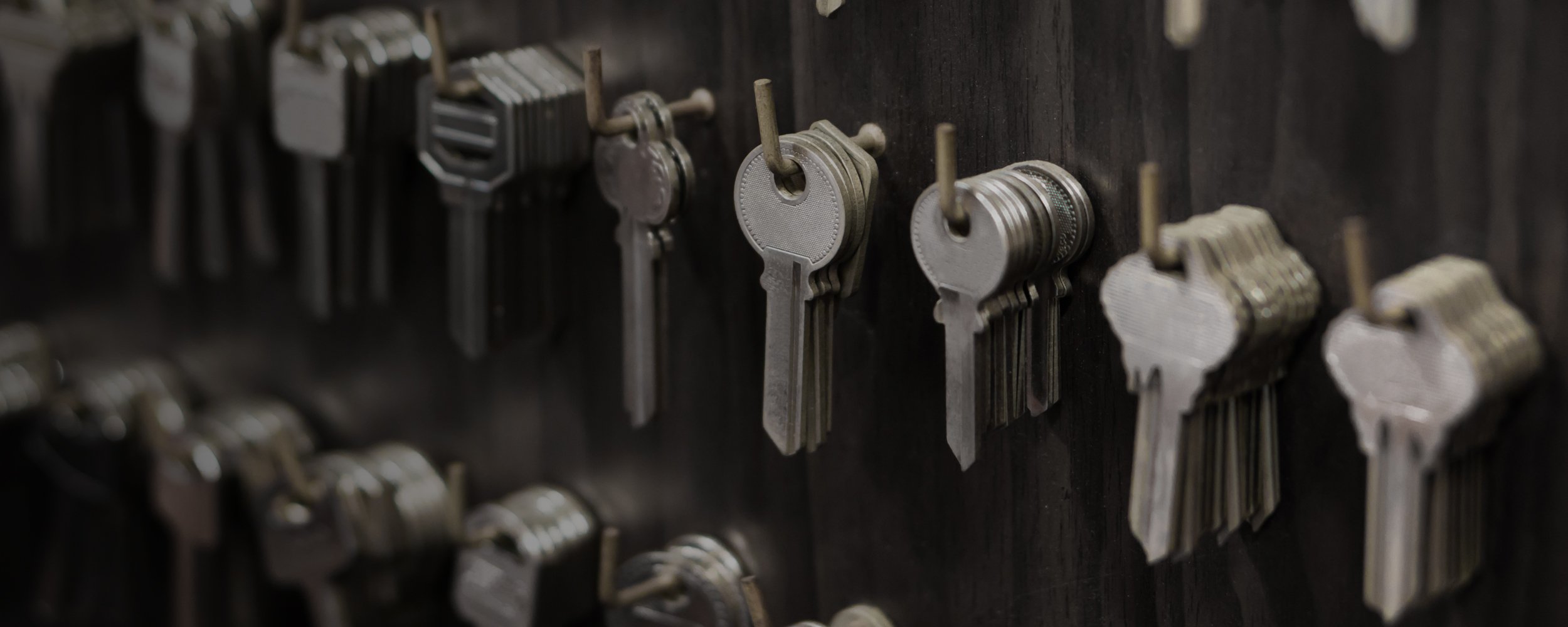 Quality Keys Key Cutting and Engraving 