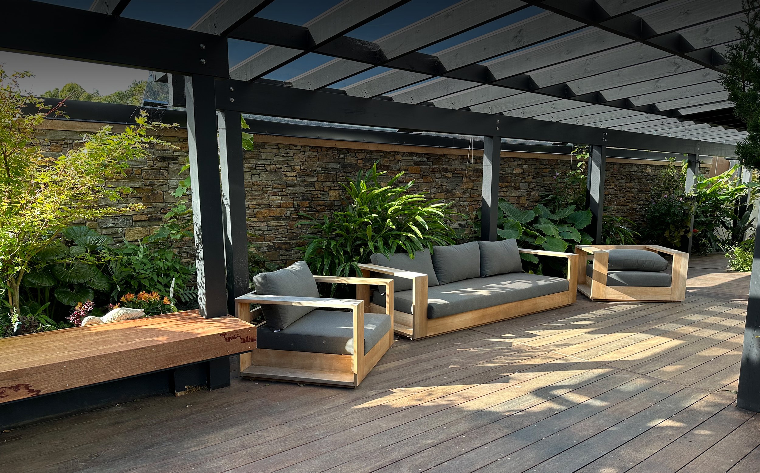 Garden Room Deck and Schist Stone Wall - Landscaper Wellington & Lower Hutt | Landscape Architect 