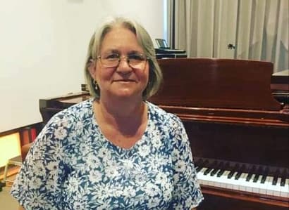 Gillian Salter - Piano, Keyboard and Flute Teacher
