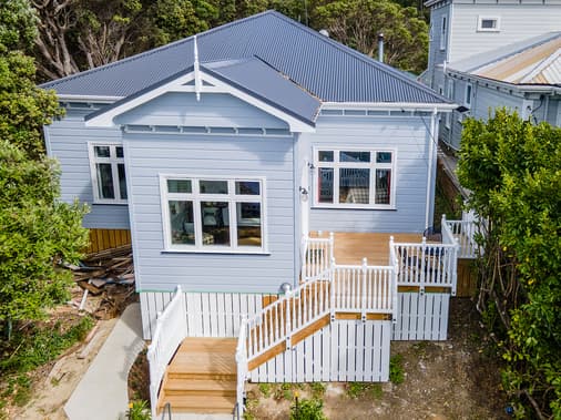 Adelaide Road entrance after